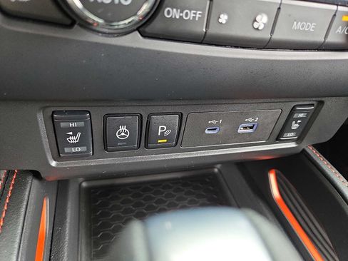 Used 2026 Nissan Frontier PRO-4X w/ Pro-4x Convenience Package AWD/4WD image 24