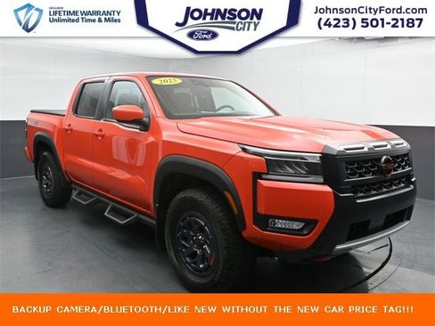 Used 2025 Nissan Frontier PRO-4X image 1