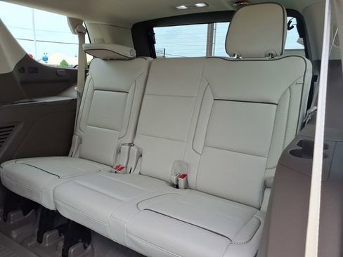Used 2023 GMC Yukon Denali RWD image 23