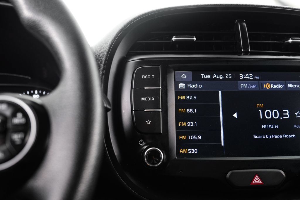 Used 2022 Kia Soul LX w/ Technology Package FWD image 22