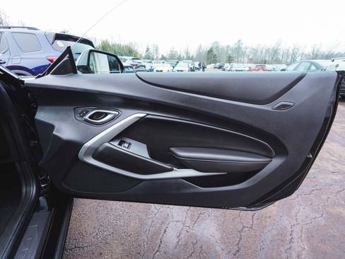 Used 2023 Chevrolet Camaro LT w/ RS Package image 10