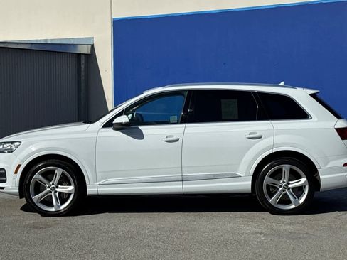 Used 2019 Audi Q7 3.0T Prestige AWD/4WD image 6