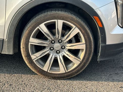 Used 2019 Cadillac XT4 Premium Luxury w/ Enhanced Visibility Package AWD/4WD image 10