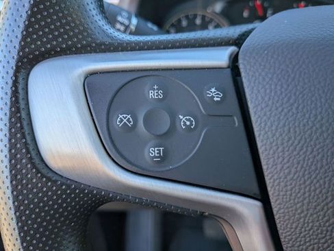 Used 2023 GMC Acadia SLE image 18