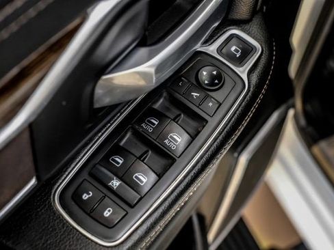 Used 2020 RAM 3500 Laramie image 39