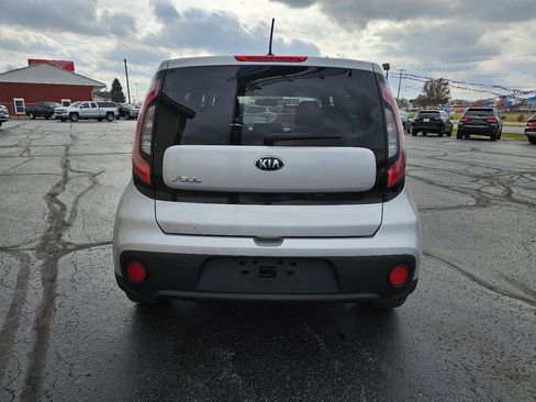Used 2017 Kia Soul image 27