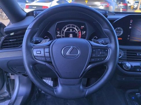 Used 2022 Lexus LS 500 image 19