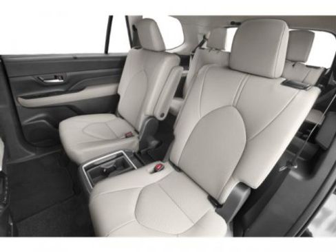 New 2026 Toyota Grand Highlander AWD Hybrid image 15