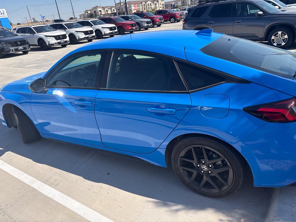 Used 2025 Honda Civic Sport image 6
