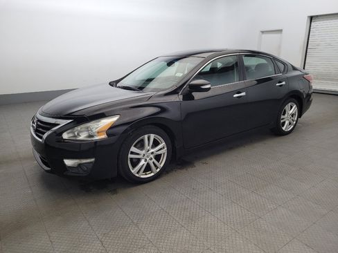 Used 2014 Nissan Altima 3.5 SL w/ Technology Package image 2