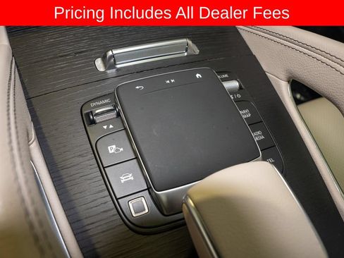 Used 2025 Mercedes-Benz GLS 450 4MATIC image 21