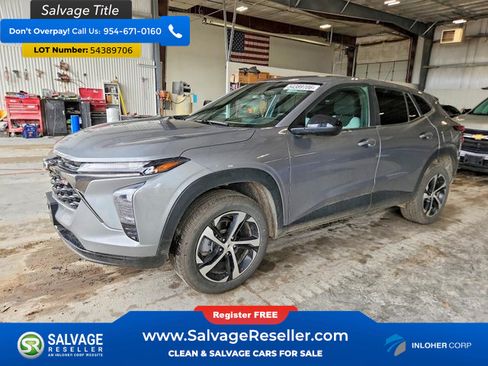Used 2024 Chevrolet Trax RS w/ Driver Confidence Package FWD image 1