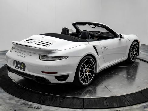 Used 2016 Porsche 911 Turbo S image 20
