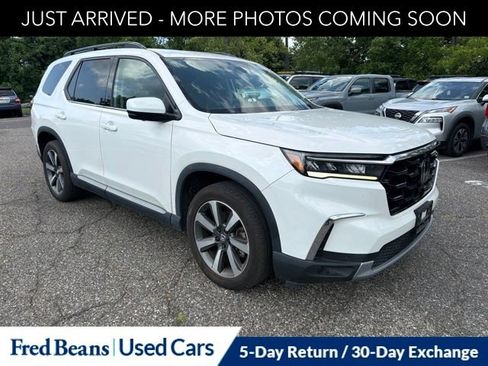 Used 2024 Honda Pilot Elite image 1