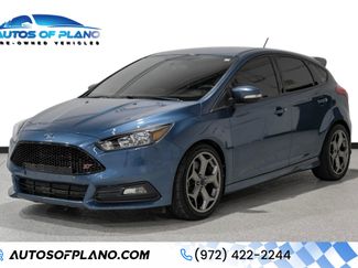 Used 2018 Ford Focus ST image 1