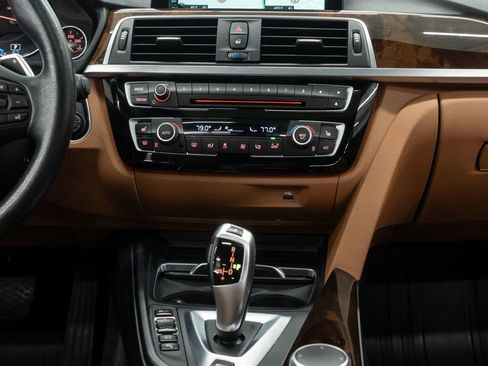 Used 2017 BMW 330e image 21