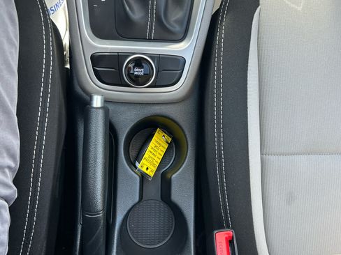 Used 2025 Hyundai Venue SEL FWD image 20