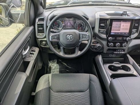 New 2026 RAM 1500 Express AWD/4WD image 15