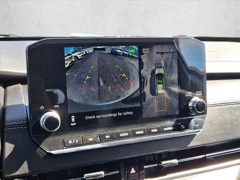 Used 2024 Mitsubishi Outlander SE image 13