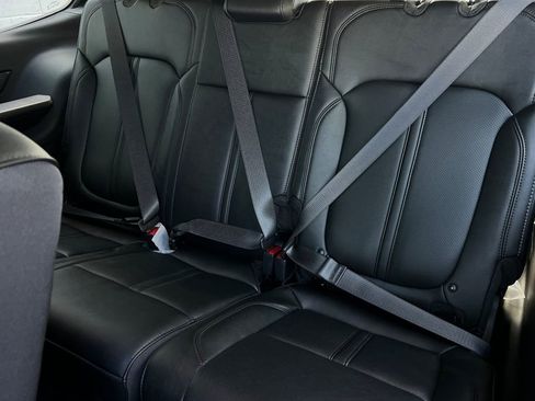 New 2026 Jeep Grand Wagoneer Limited image 15