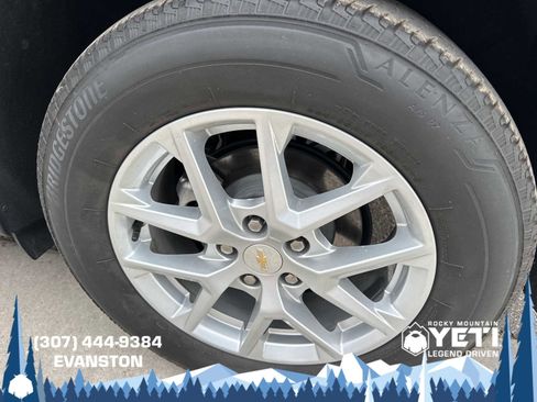 Used 2023 Chevrolet Equinox LT w/ Driver Convenience Package image 18