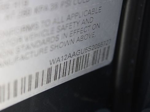 Used 2025 Audi Q5 Premium Plus w/ Premium Plus image 52