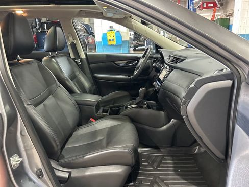 Used 2017 Nissan Rogue SL w/ SL Premium Package FWD image 43