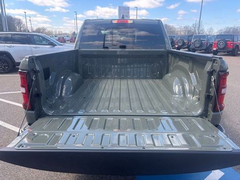 New 2026 RAM 1500 4x4 Crew Cab image 9