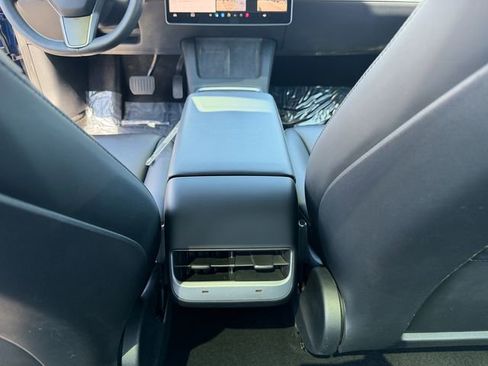 Used 2023 Tesla Model 3 Standard Range RWD image 22