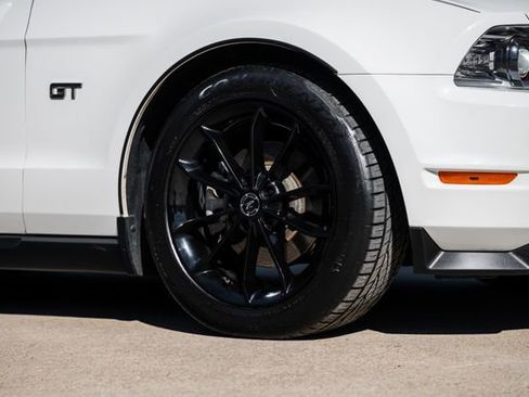 Used 2010 Ford Mustang GT Premium image 56