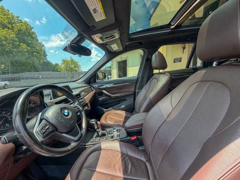 Used 2017 BMW X1 xDrive28i AWD/4WD image 5