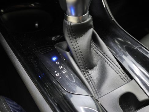 Used 2020 Toyota C-HR XLE FWD image 51