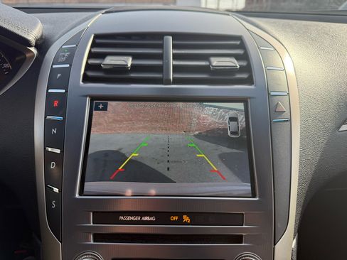 Used 2018 Lincoln MKZ Select w/ Select Plus Package image 12