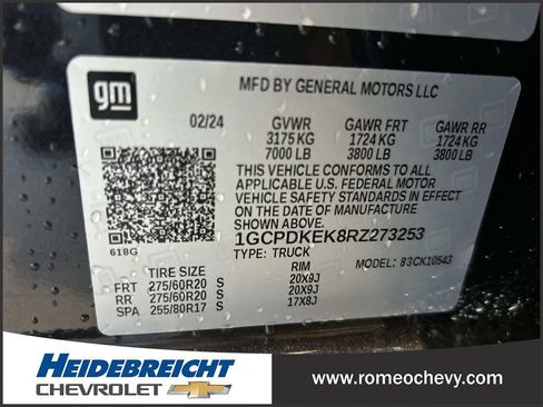 Used 2024 Chevrolet Silverado 1500 LT AWD/4WD image 8