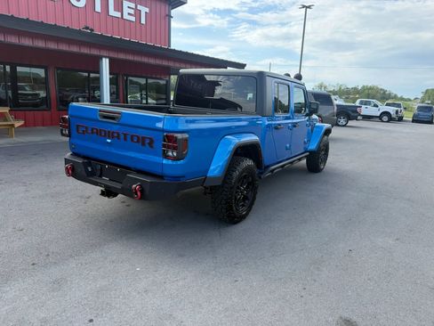 Used 2021 Jeep Gladiator Sport AWD/4WD image 4