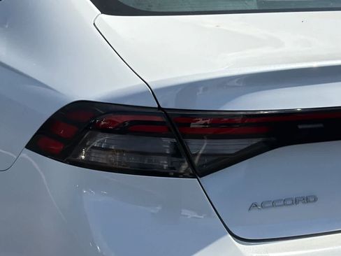 Used 2025 Honda Accord Touring image 15