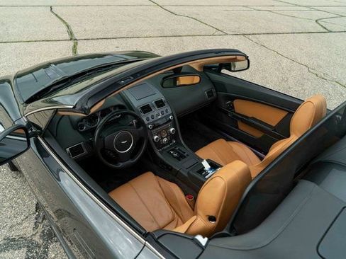 Used 2010 Aston Martin V8 Vantage Roadster image 35