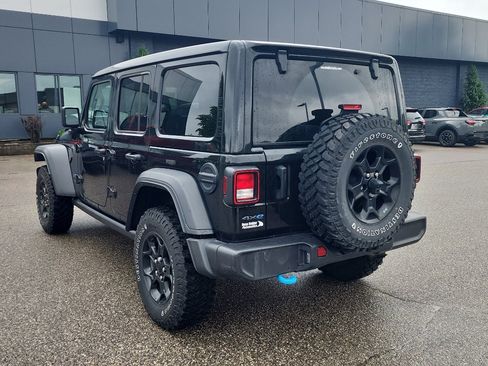 Used 2023 Jeep Wrangler Unlimited w/ Sun & Screen Package AWD/4WD image 5