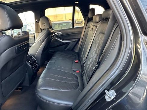 Used 2023 BMW X5 xDrive40i image 10