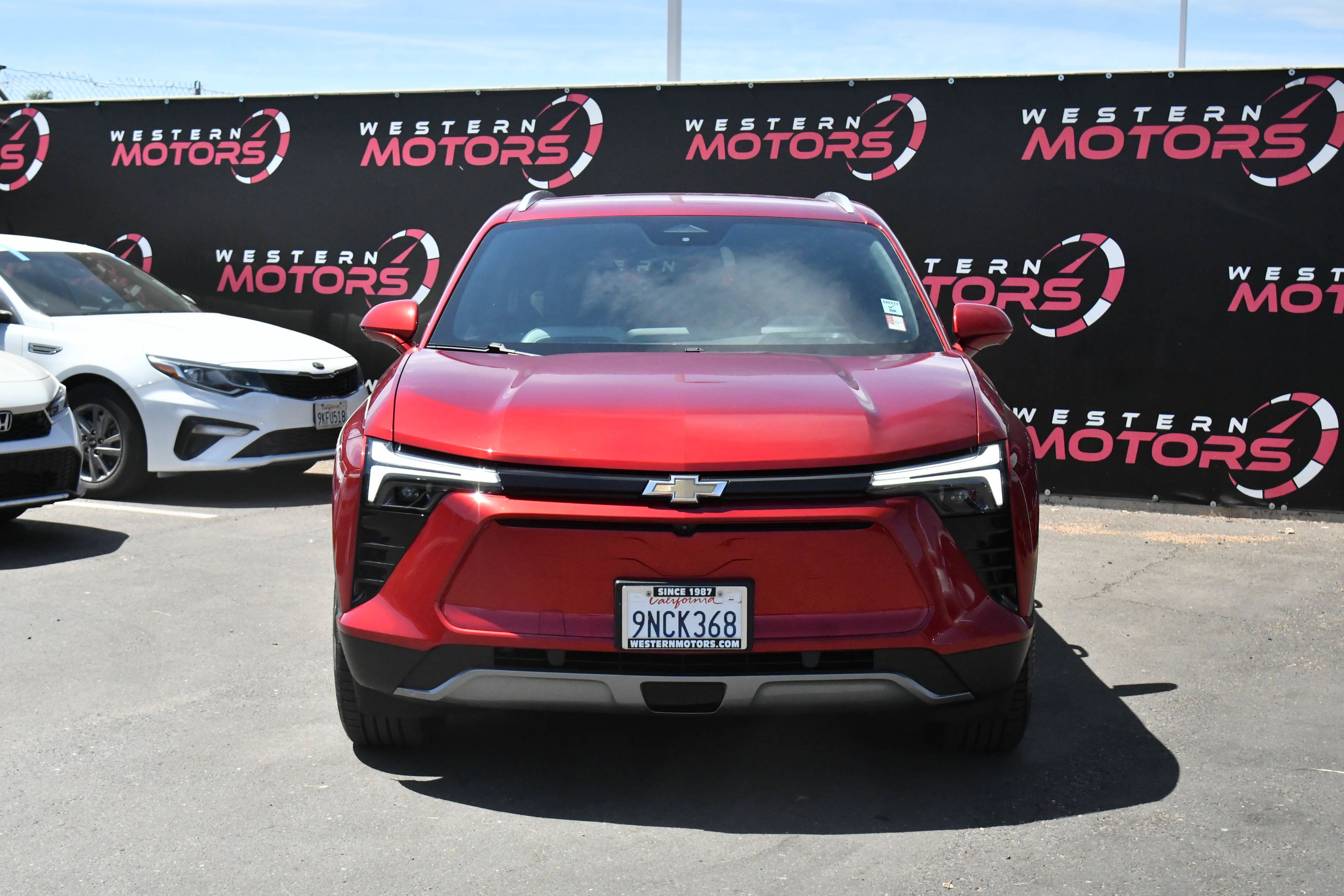 Used 2024 Chevrolet Blazer EV LT AWD/4WD image 2