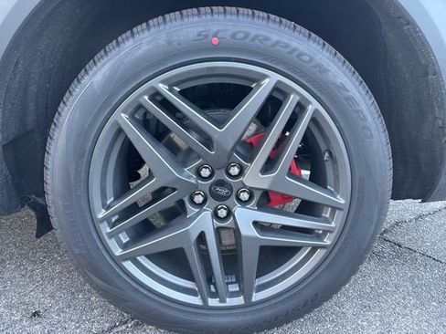 New 2026 Ford Explorer ST-Line w/ ST-Line Street Pack image 8