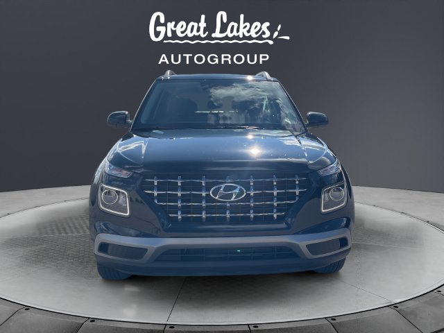 Used 2025 Hyundai Venue SEL FWD image 8