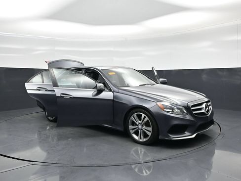 Used 2014 Mercedes-Benz E 350 Sedan image 31