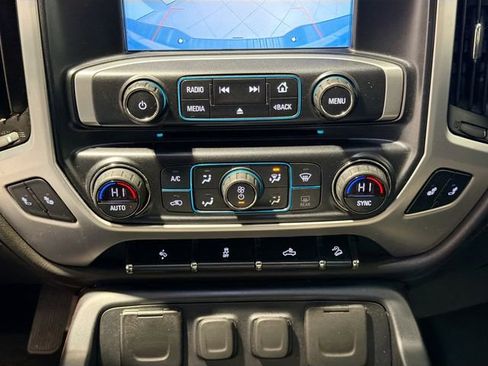 Used 2018 GMC Sierra 1500 SLT w/ SLT Premium Package image 15