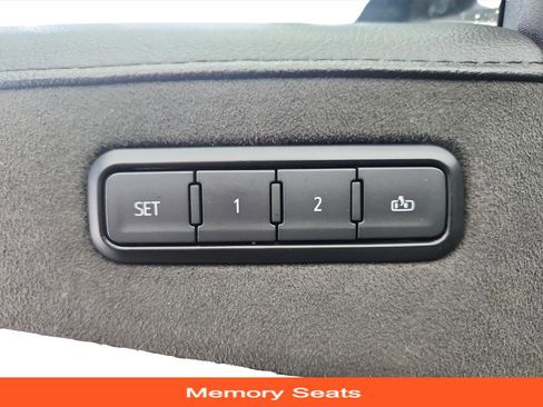 Used 2019 Cadillac Escalade Luxury image 35