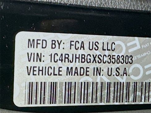 New 2025 Jeep Grand Cherokee Limited w/ Luxury Tech Group II image 17