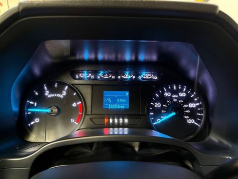 Used 2022 Ford F550 4x4 Crew Cab Super Duty w/ Power Equipment Group image 28