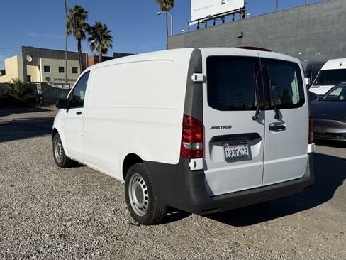 Used 2017 Mercedes-Benz Metris image 6