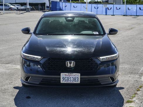 Certified 2023 Honda Accord EX image 5