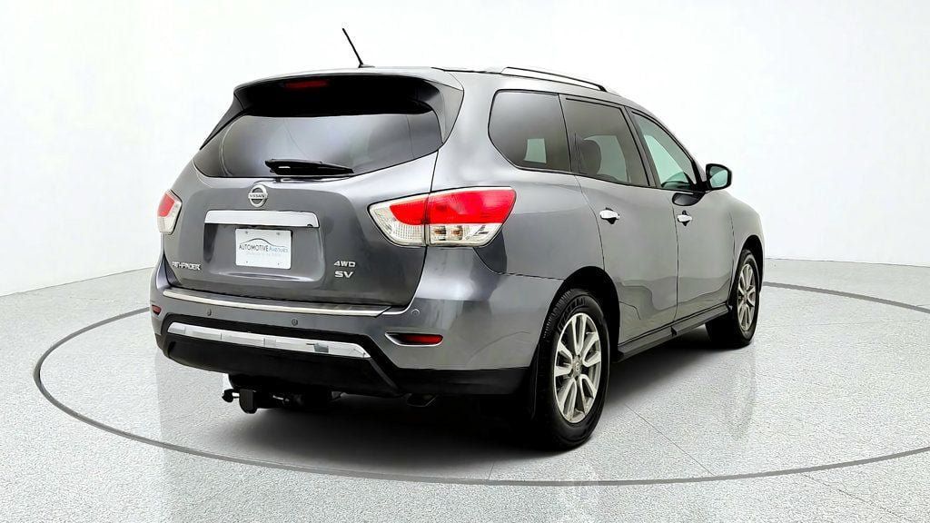 Used 2016 Nissan Pathfinder SV AWD/4WD image 5